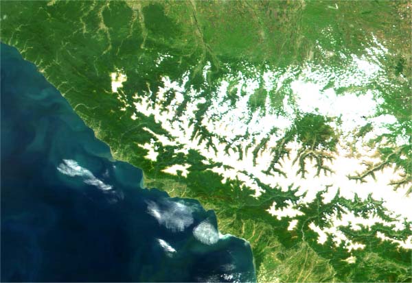 Кавказ - фото из космоса