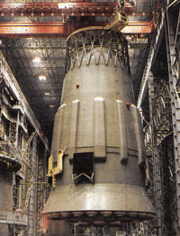 В качестве I ступени ракеты Н1 использовался блок А. Максимальный диаметр блока 16,8 м (по стабилизаторам 22,3 м), высота 30,1 м. 