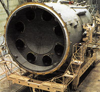 В качестве II ступени ракеты Н1 использовался блок Б. Максимальный диаметр блока около 10,3 м, высота 20,5 м. 